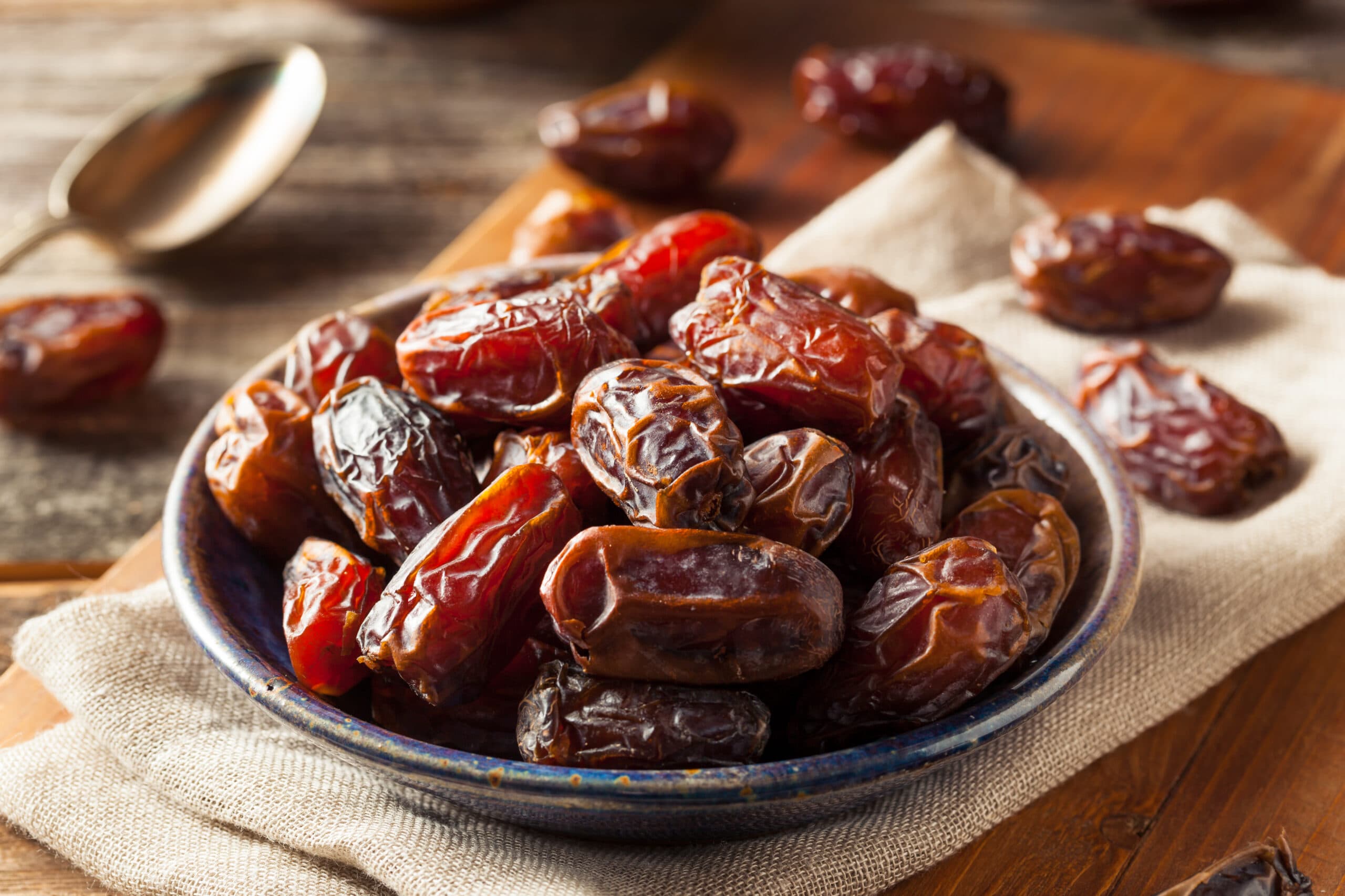 are-dates-good-for-diabetics-facts-answers-wellness-county